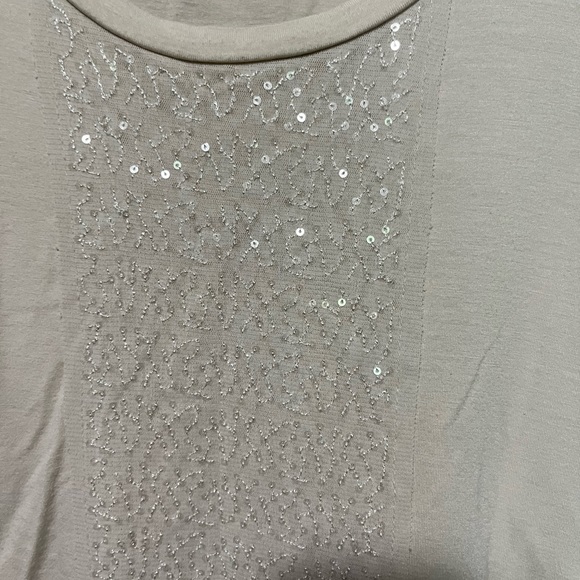 Tank top. - Picture 2 of 3